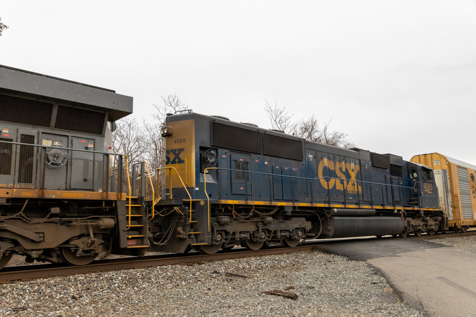 CSXT 4585