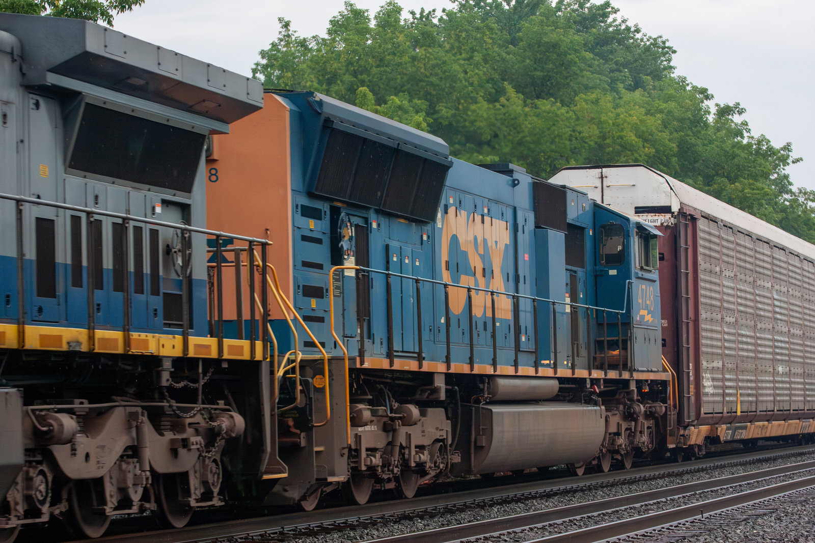 CSXT 4748