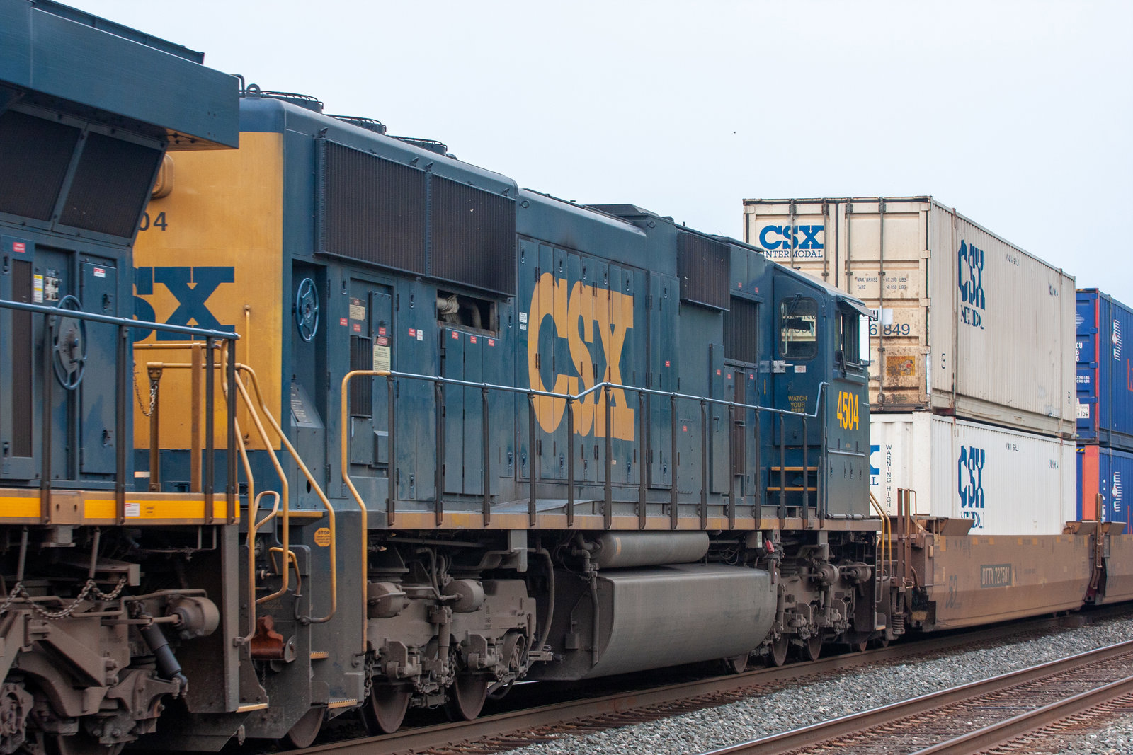 CSXT 4504