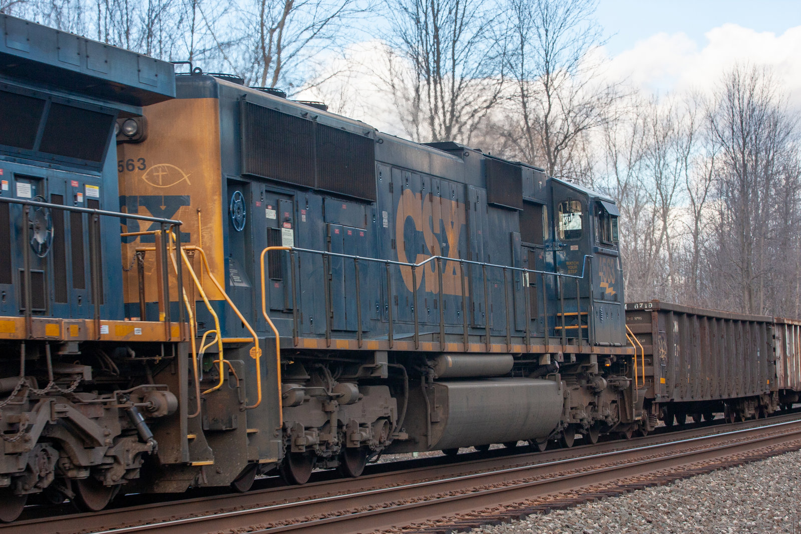 CSXT 4563