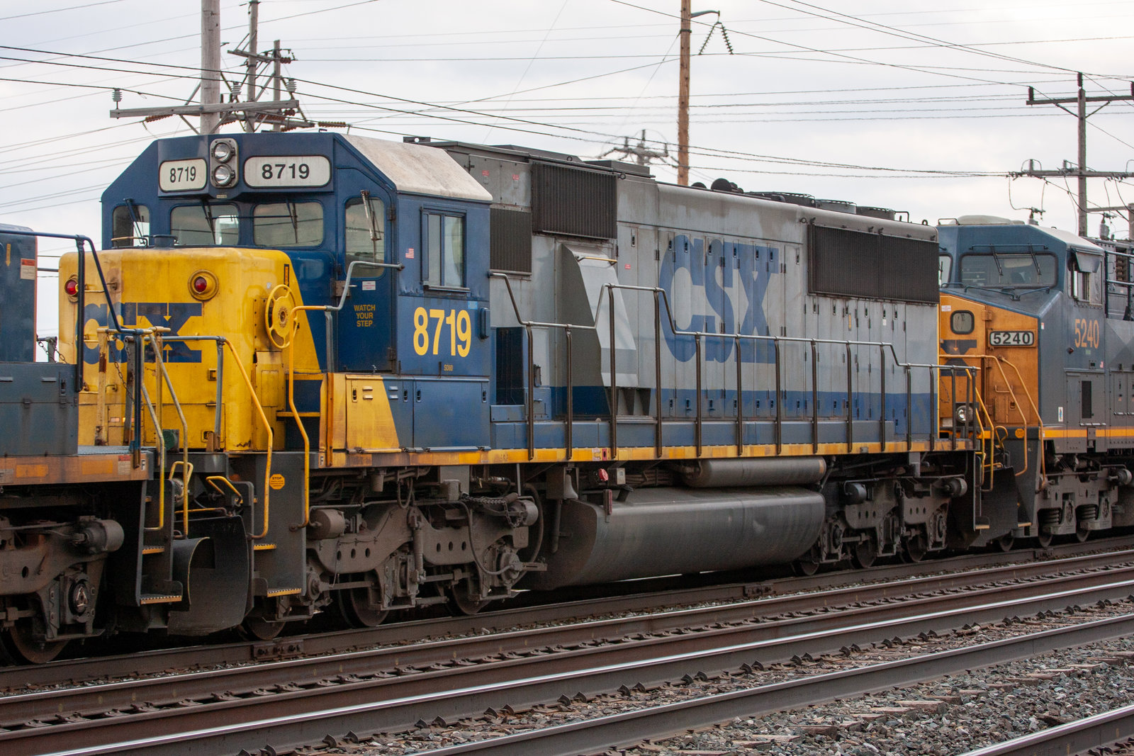 CSXT 8719