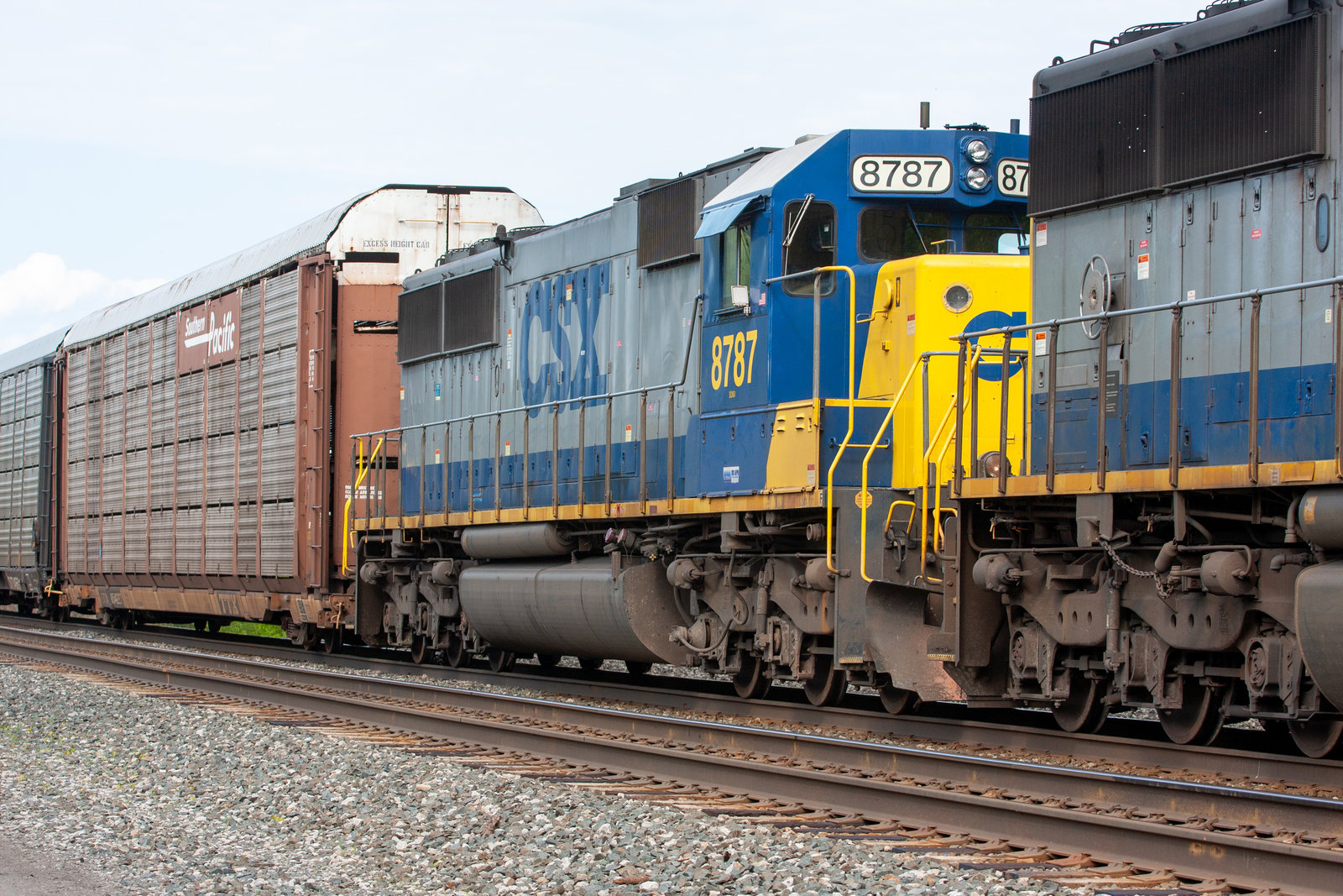 CSXT 8787