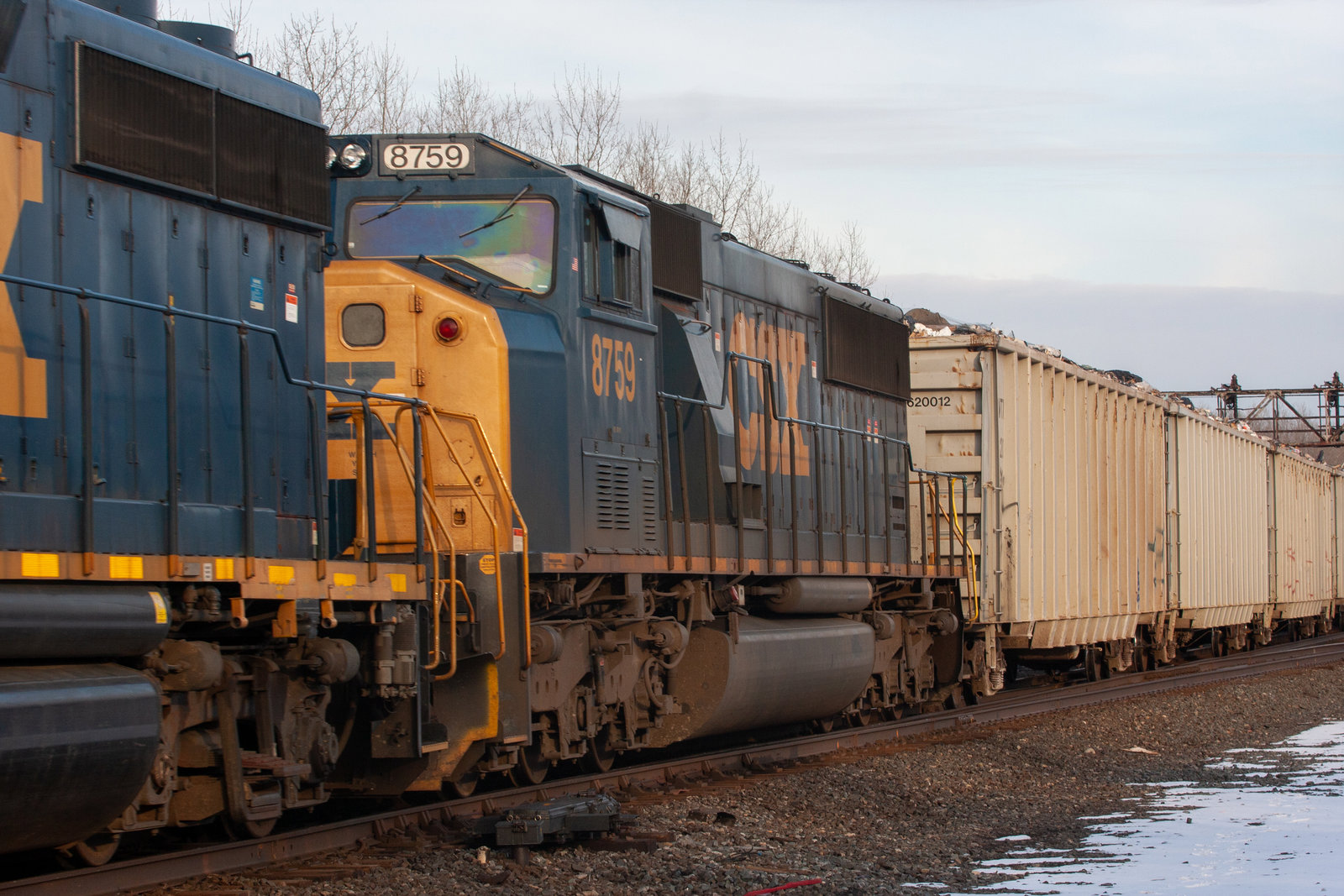 CSXT 8759