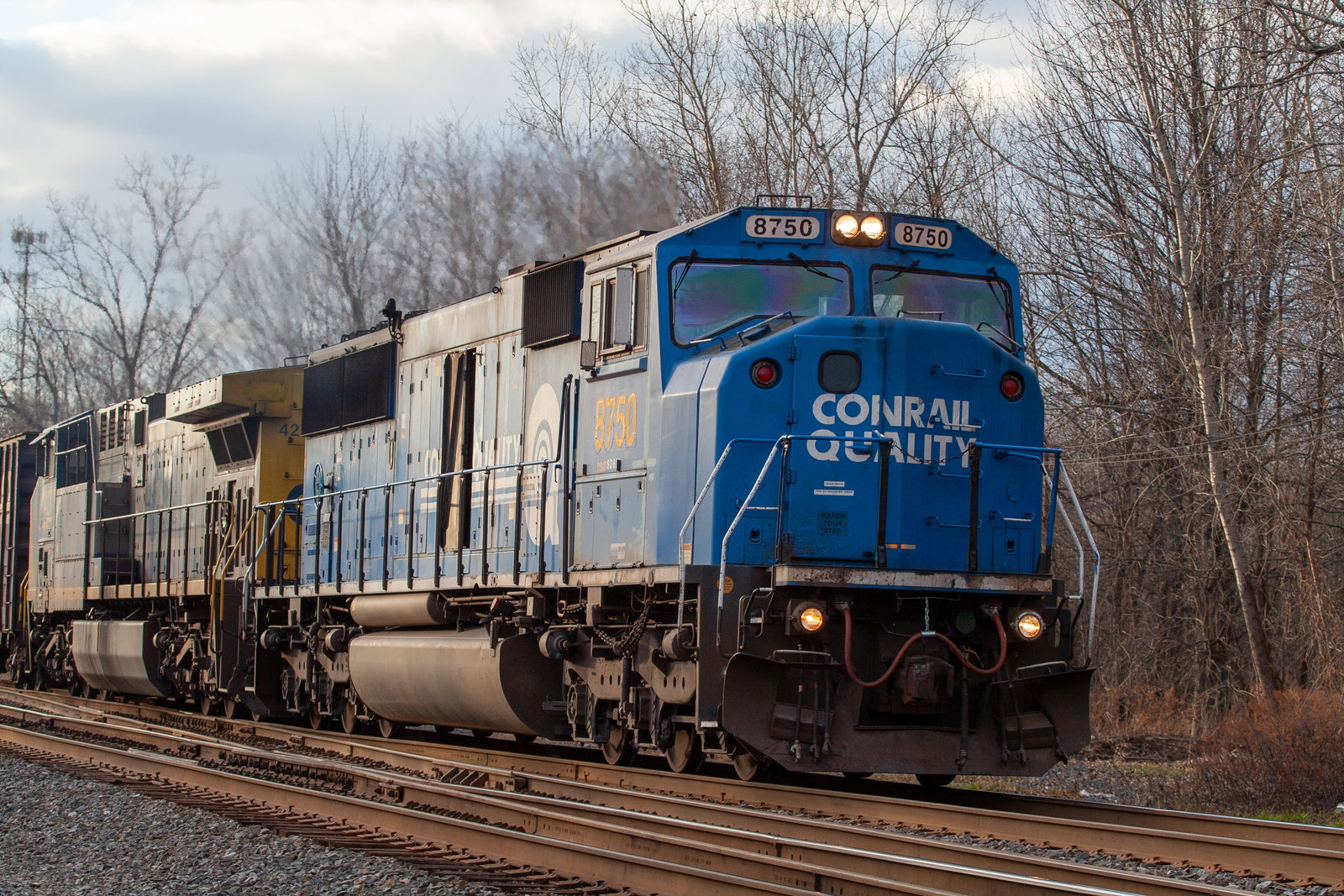 CSXT 8750