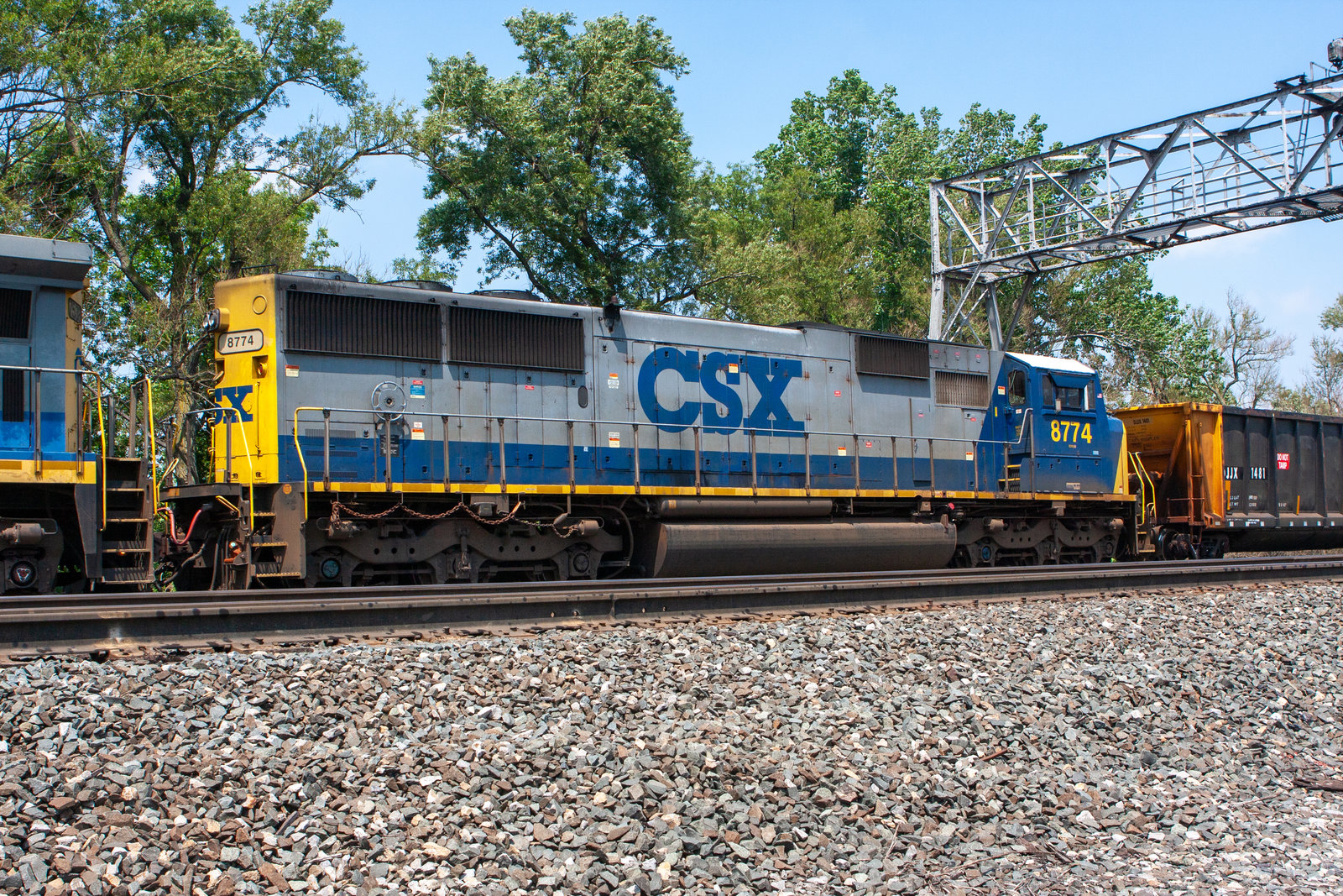 CSXT 8774