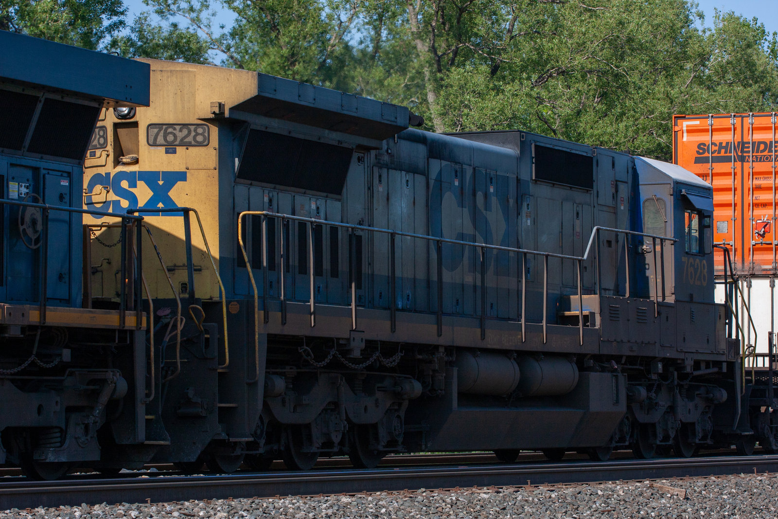 CSXT 7628