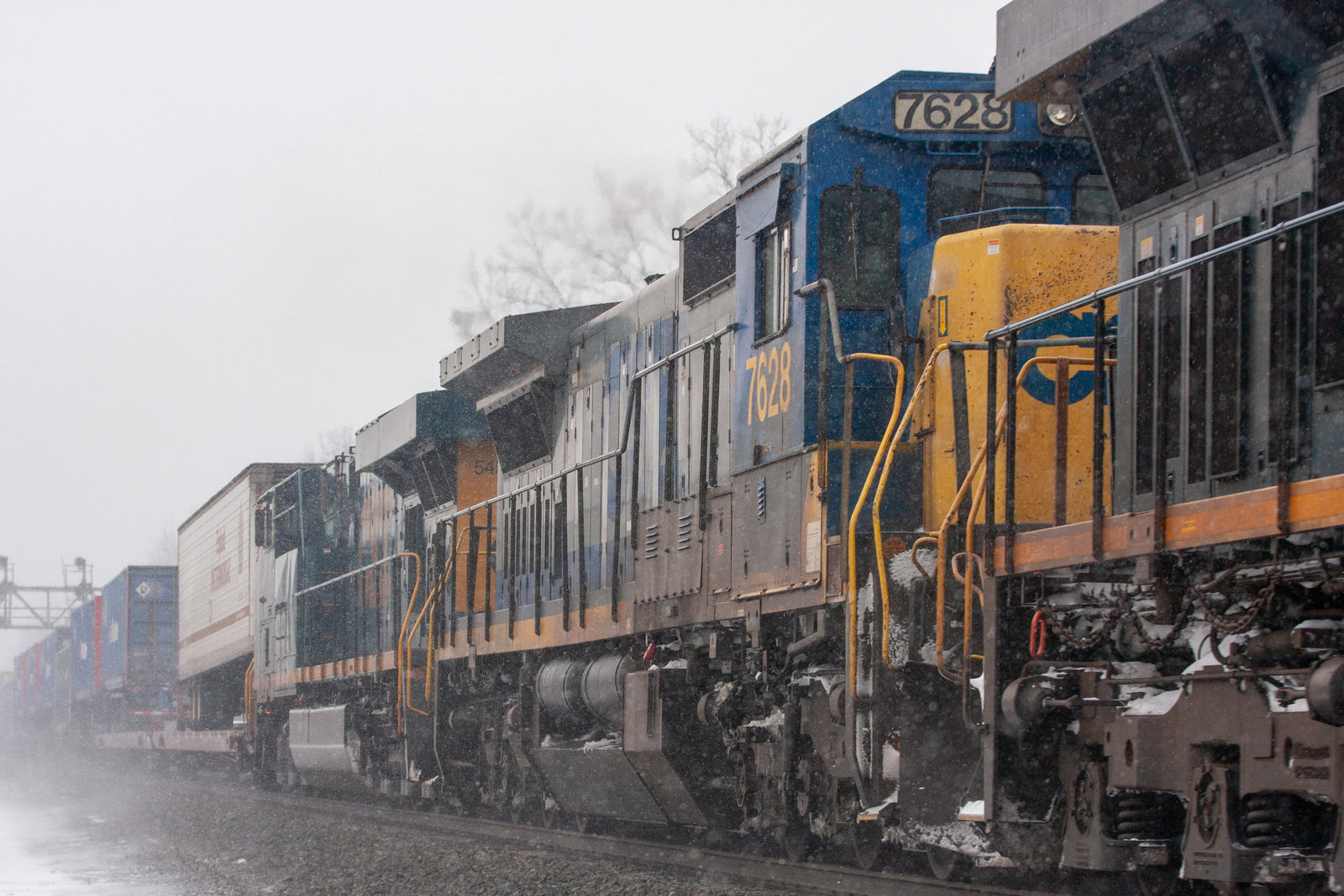 CSXT 7628