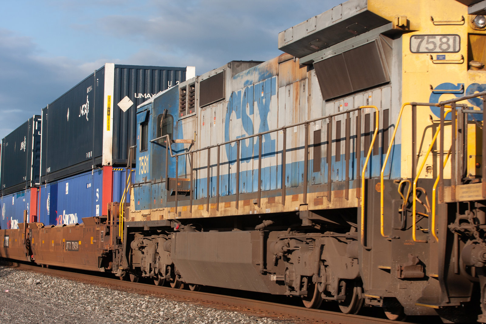 CSXT 7581