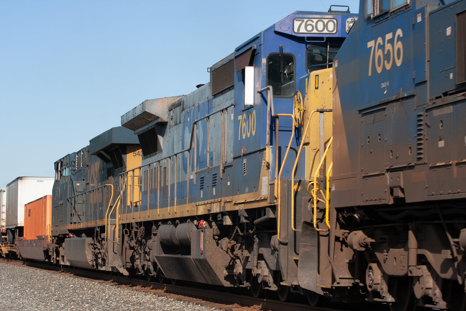 CSXT 7600