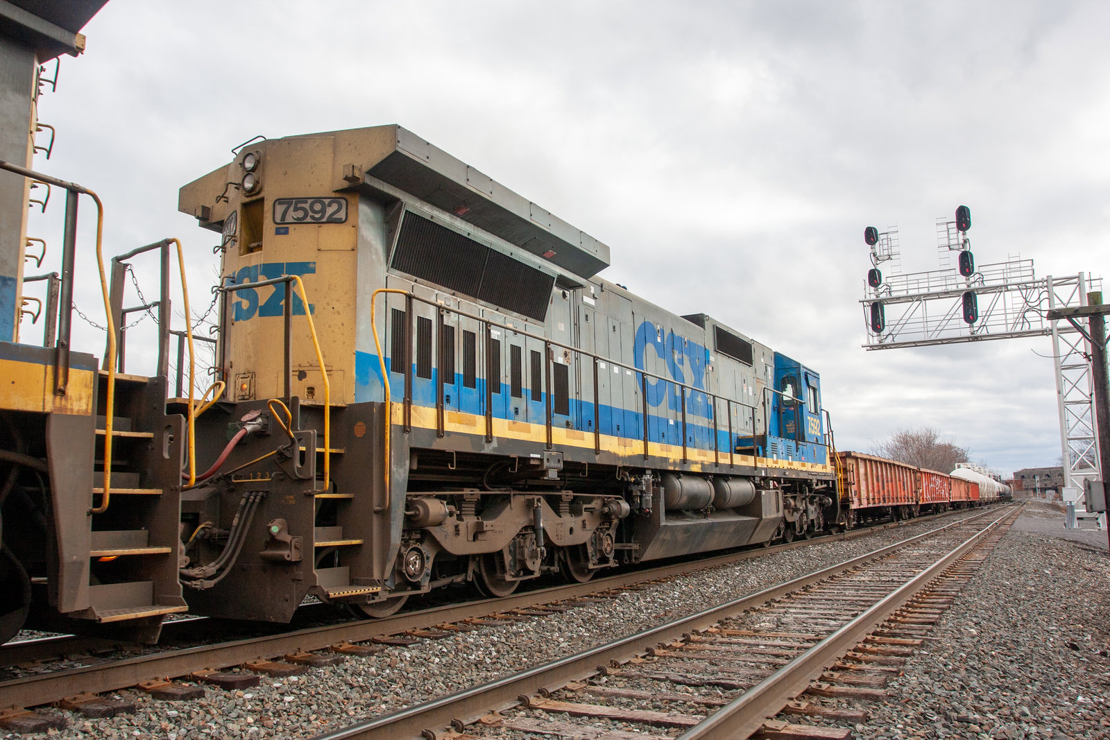 CSXT 7592