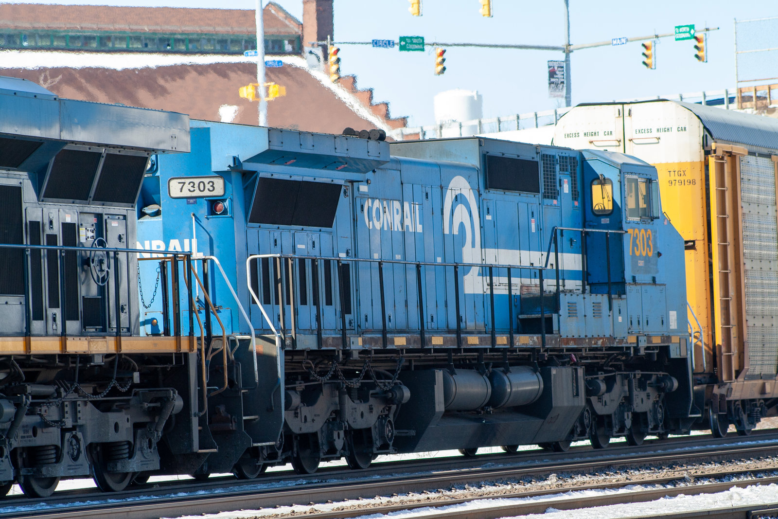 CSXT 7303