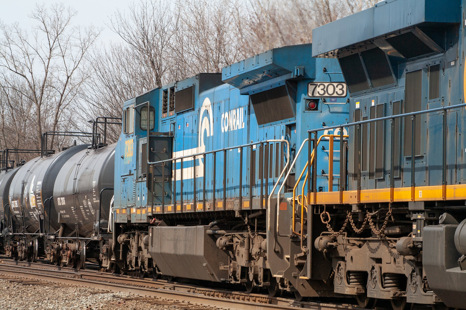 CSXT 7303