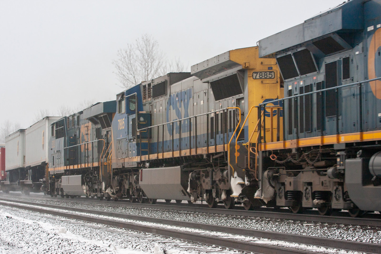 CSXT 7885