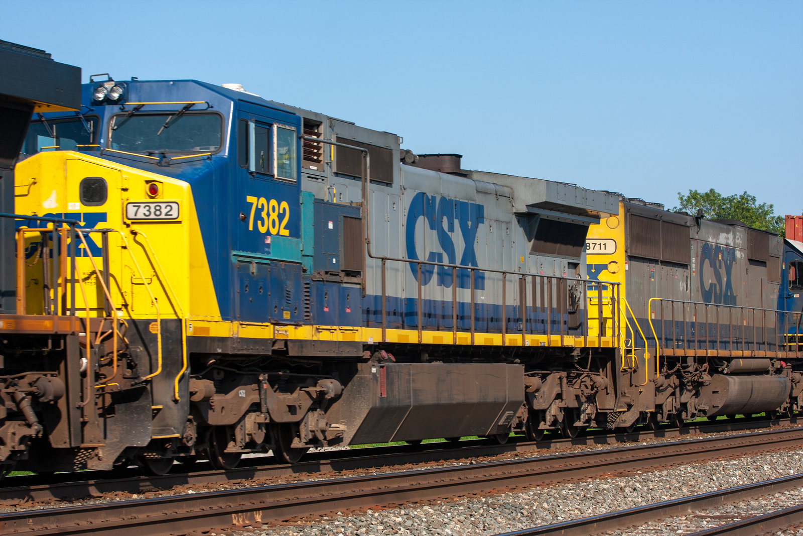 CSXT 7382