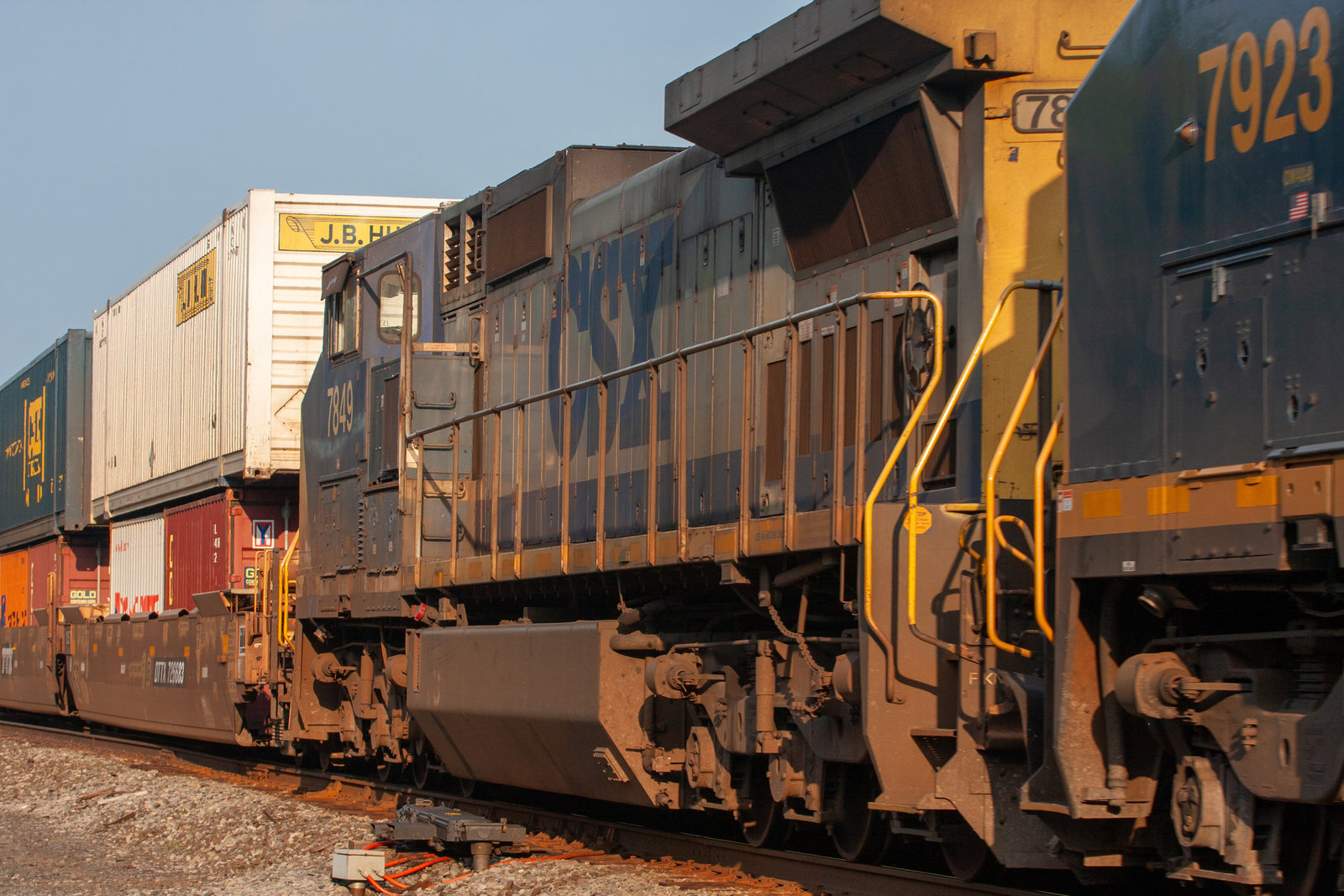 CSXT 7849