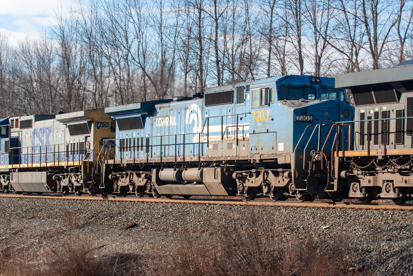 CSXT 7303