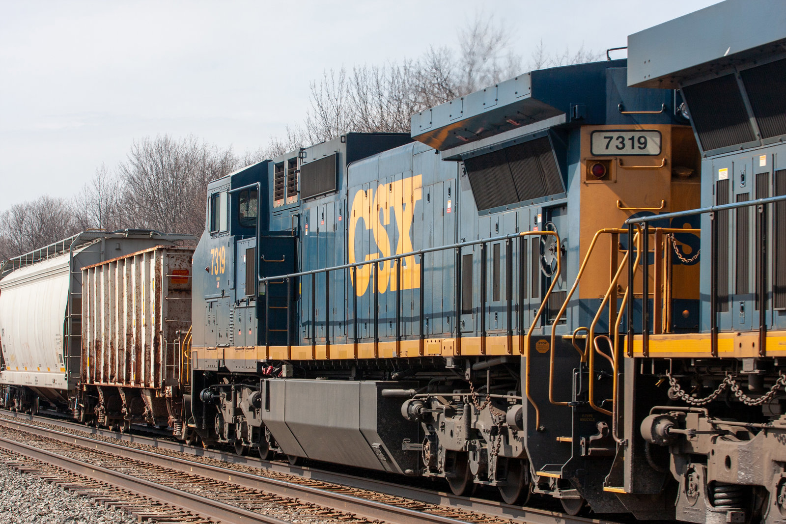 CSXT 7319