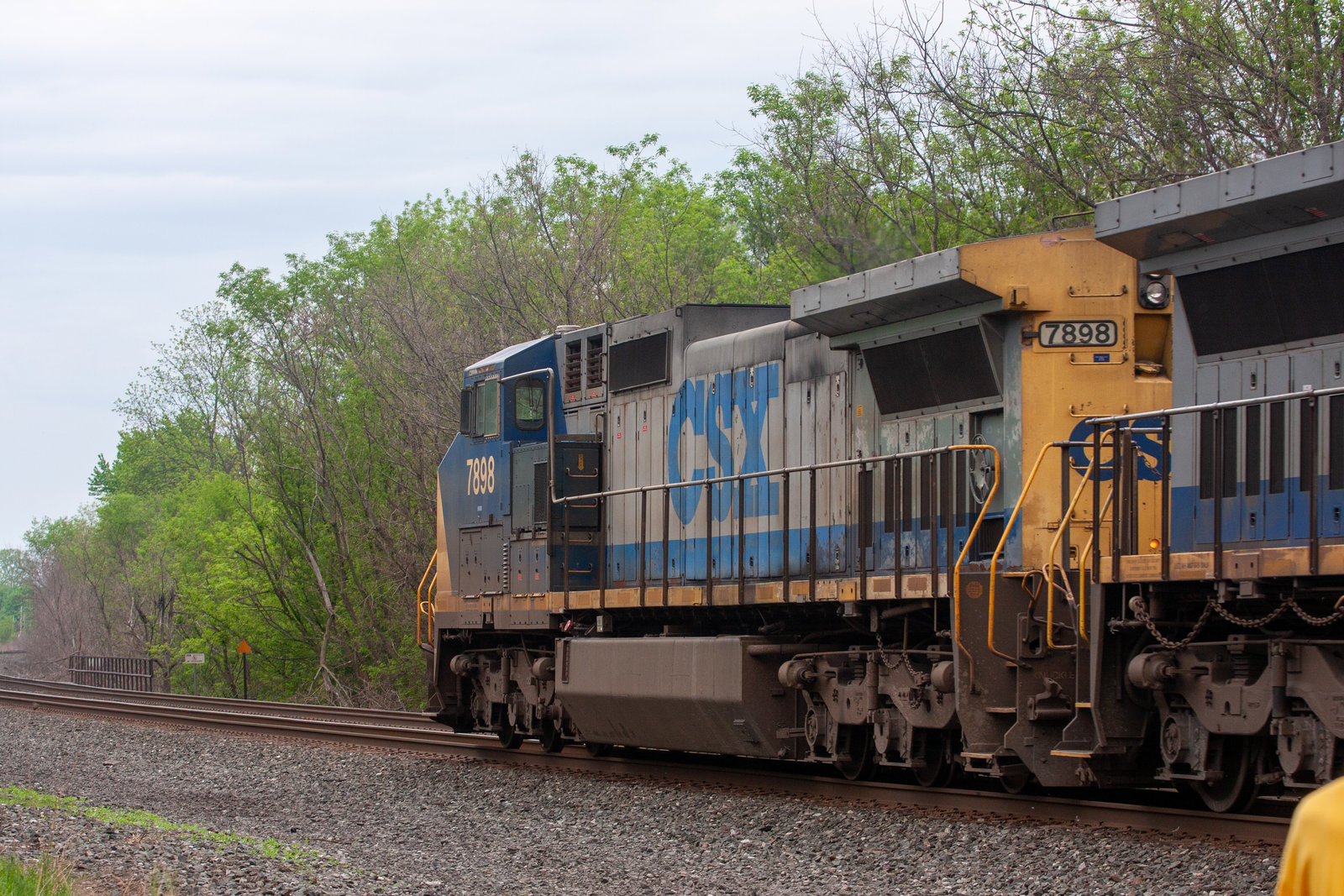 CSXT 7898