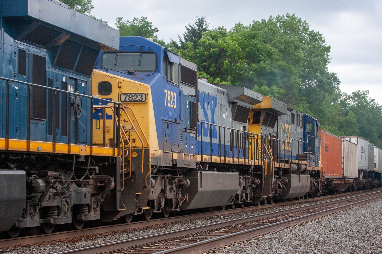 CSXT 7823