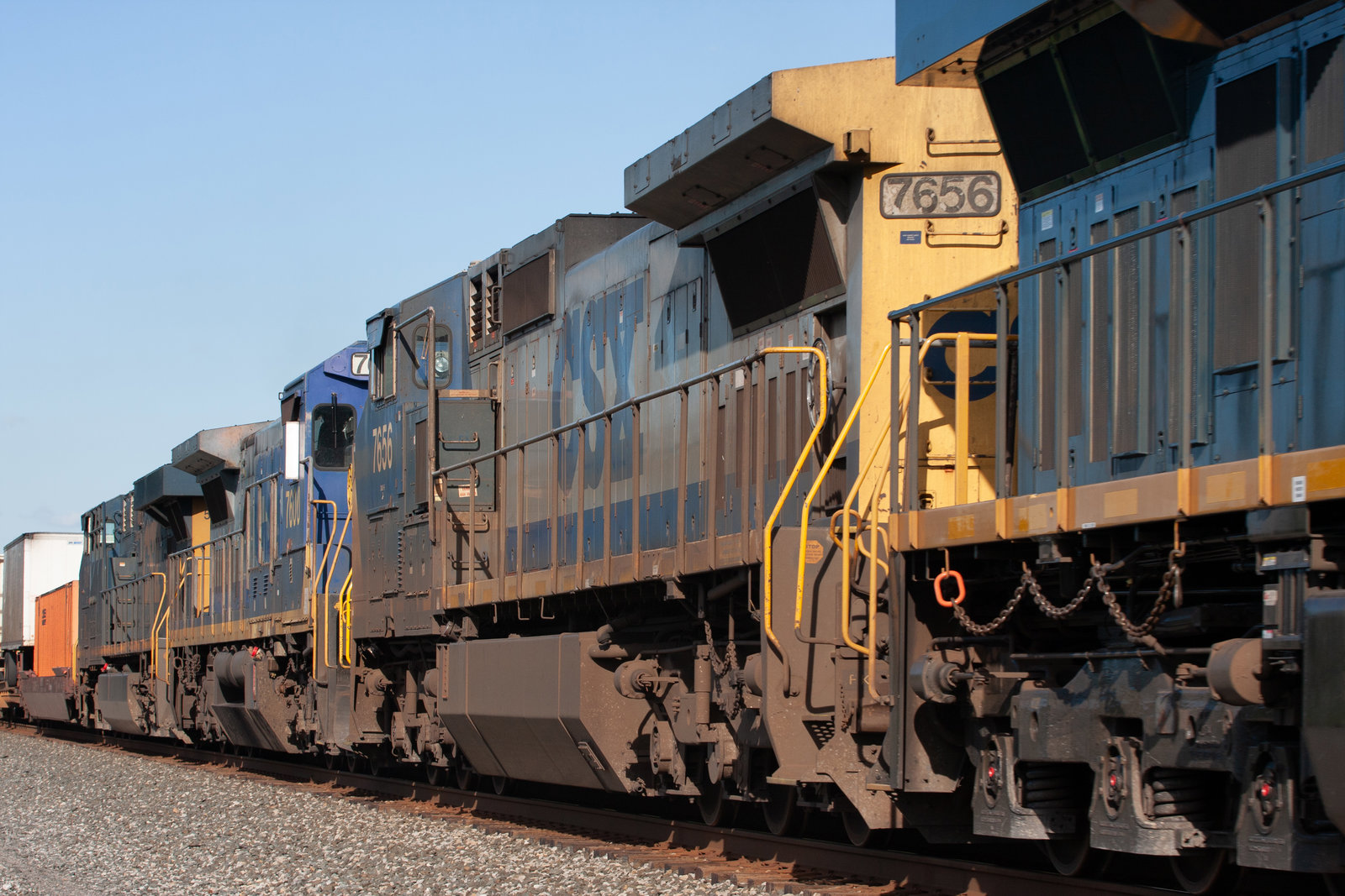 CSXT 7656