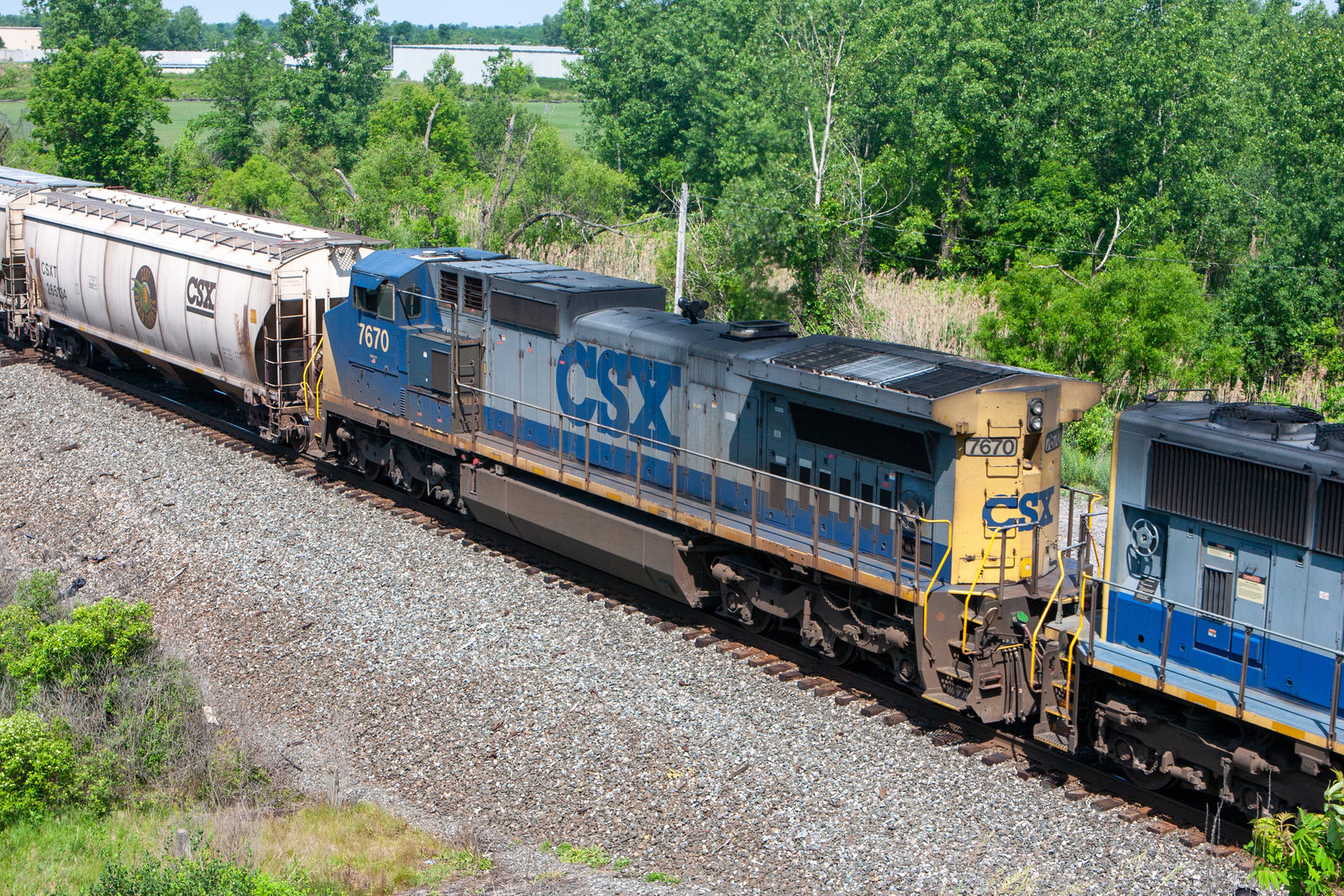 CSXT 7670