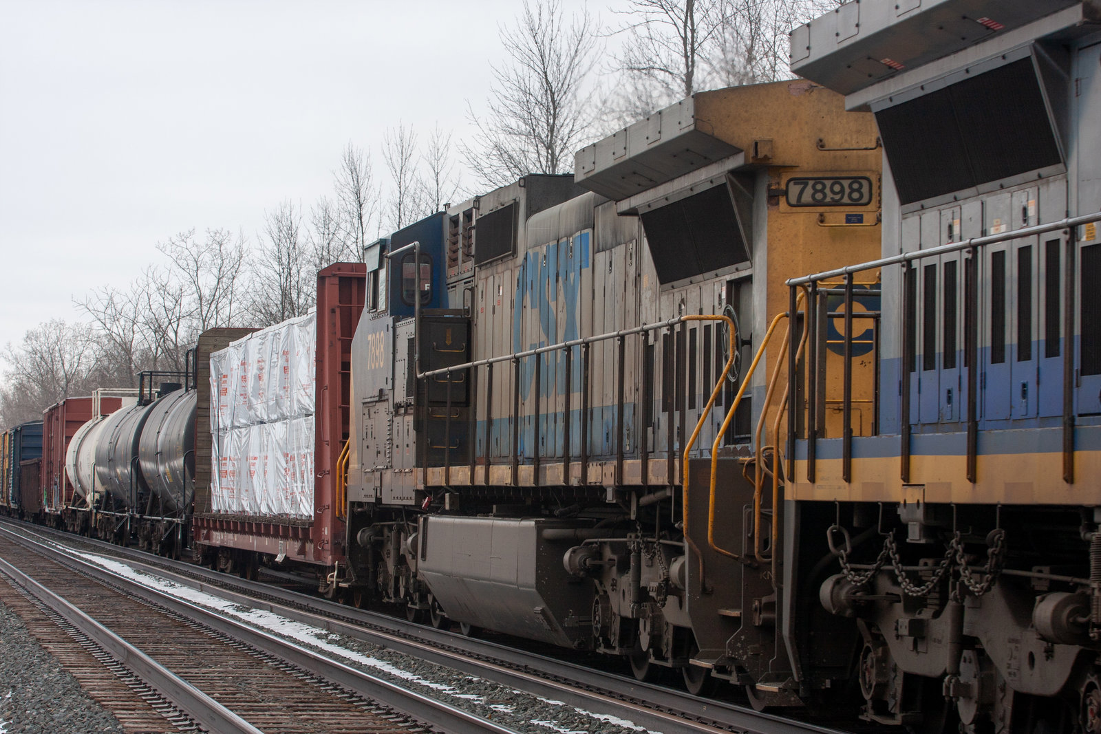 CSXT 7898