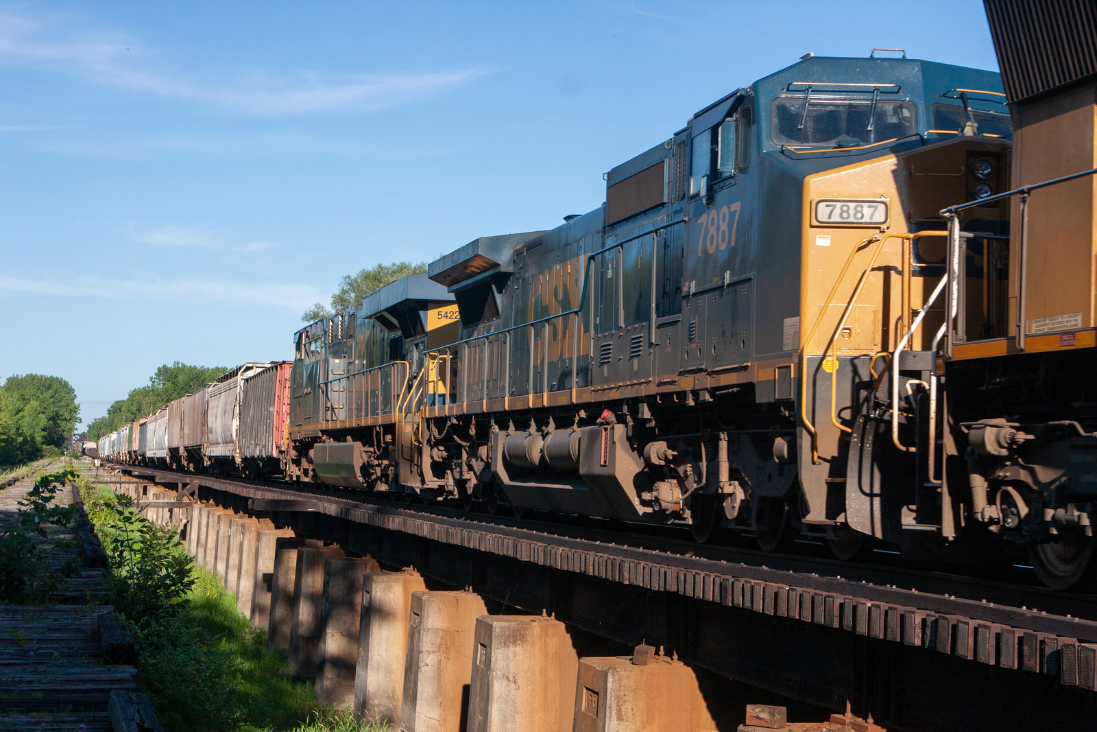 CSXT 7887
