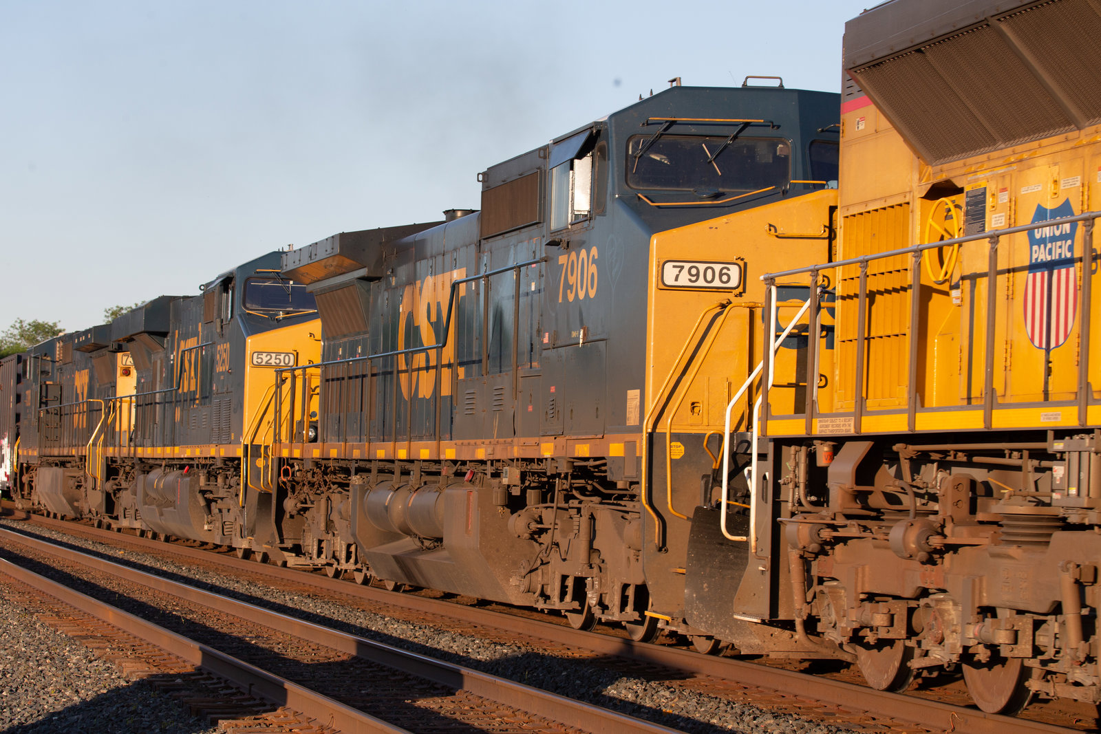 CSXT 7906