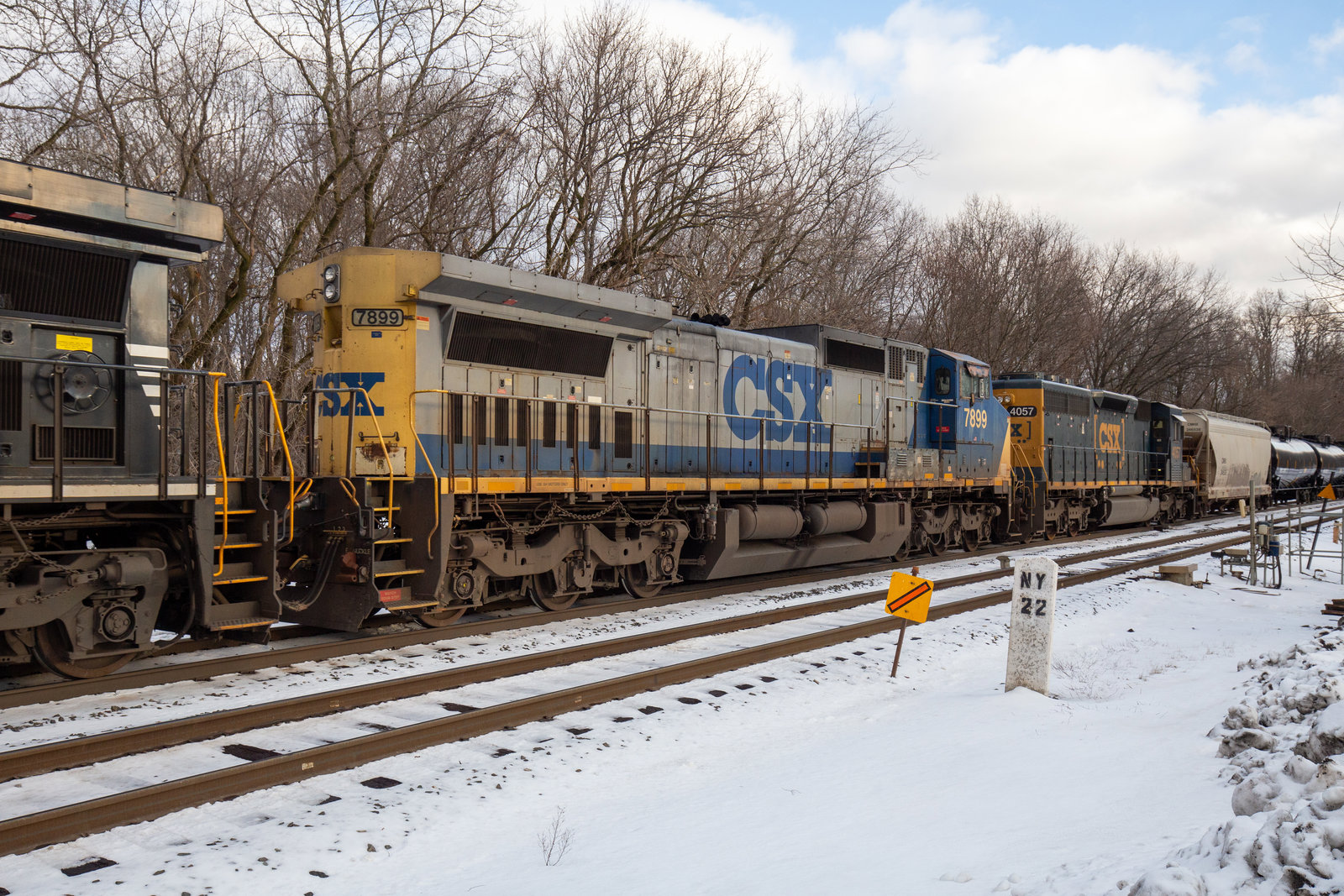 CSXT 7899