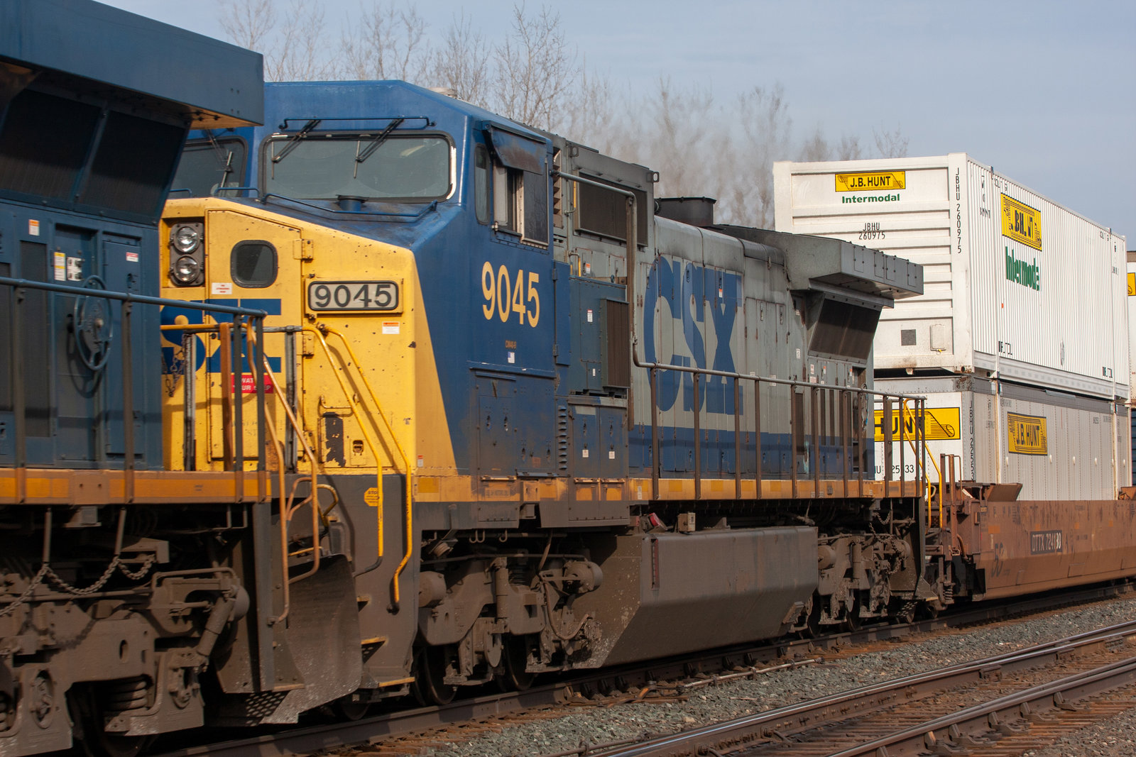CSXT 9045