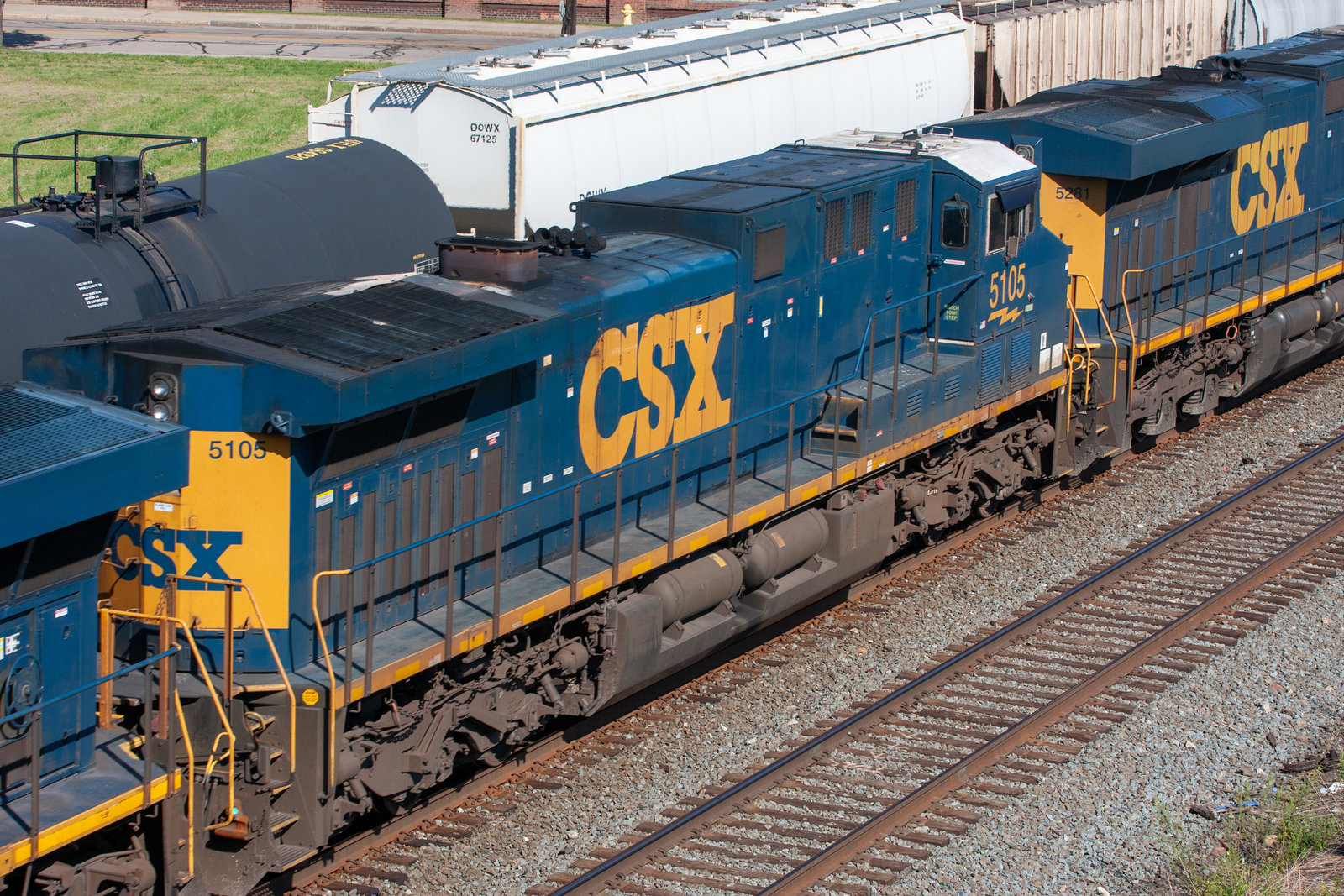 CSXT 5105