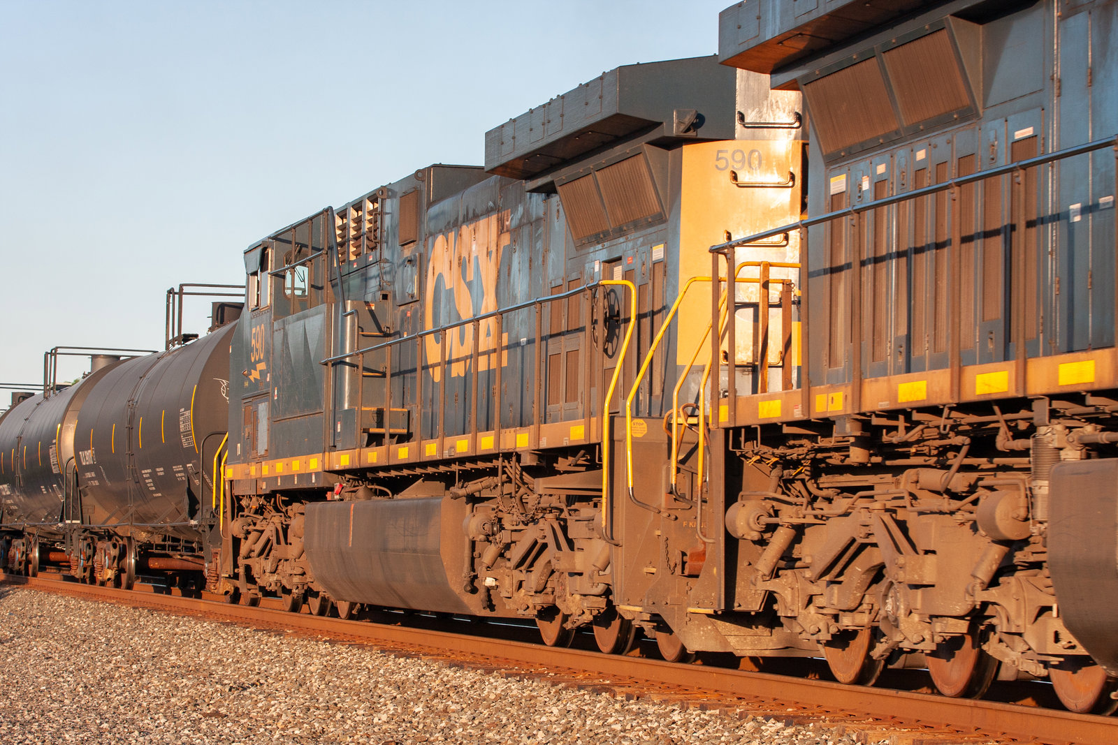 CSXT 590