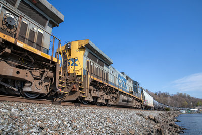 CSXT 100