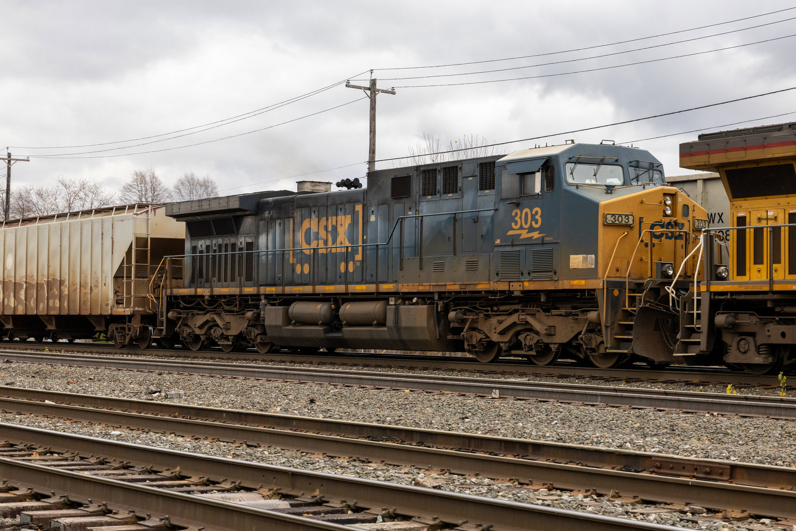 CSXT 303