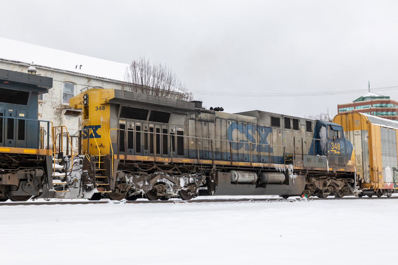 CSXT 348