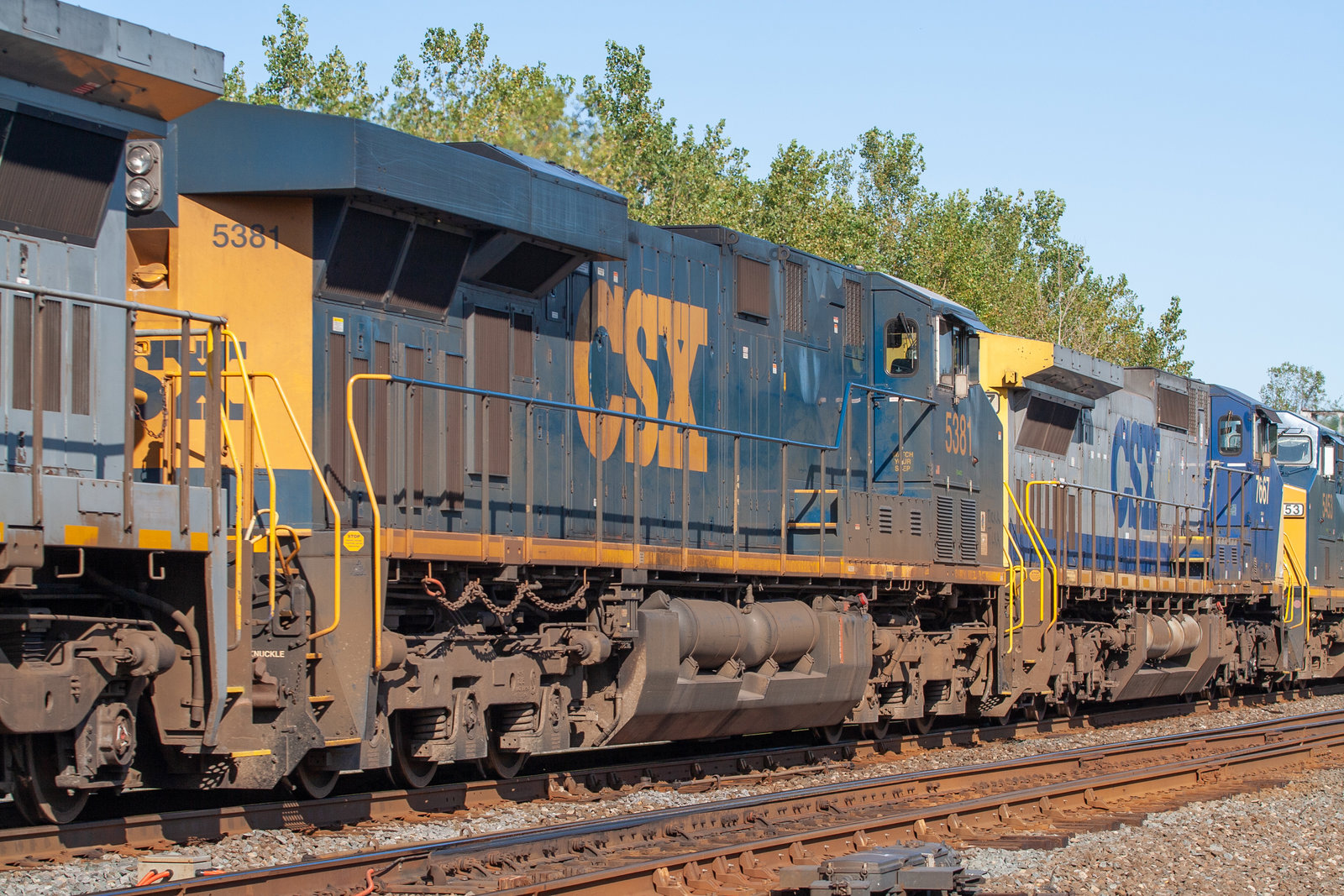 CSXT 5381