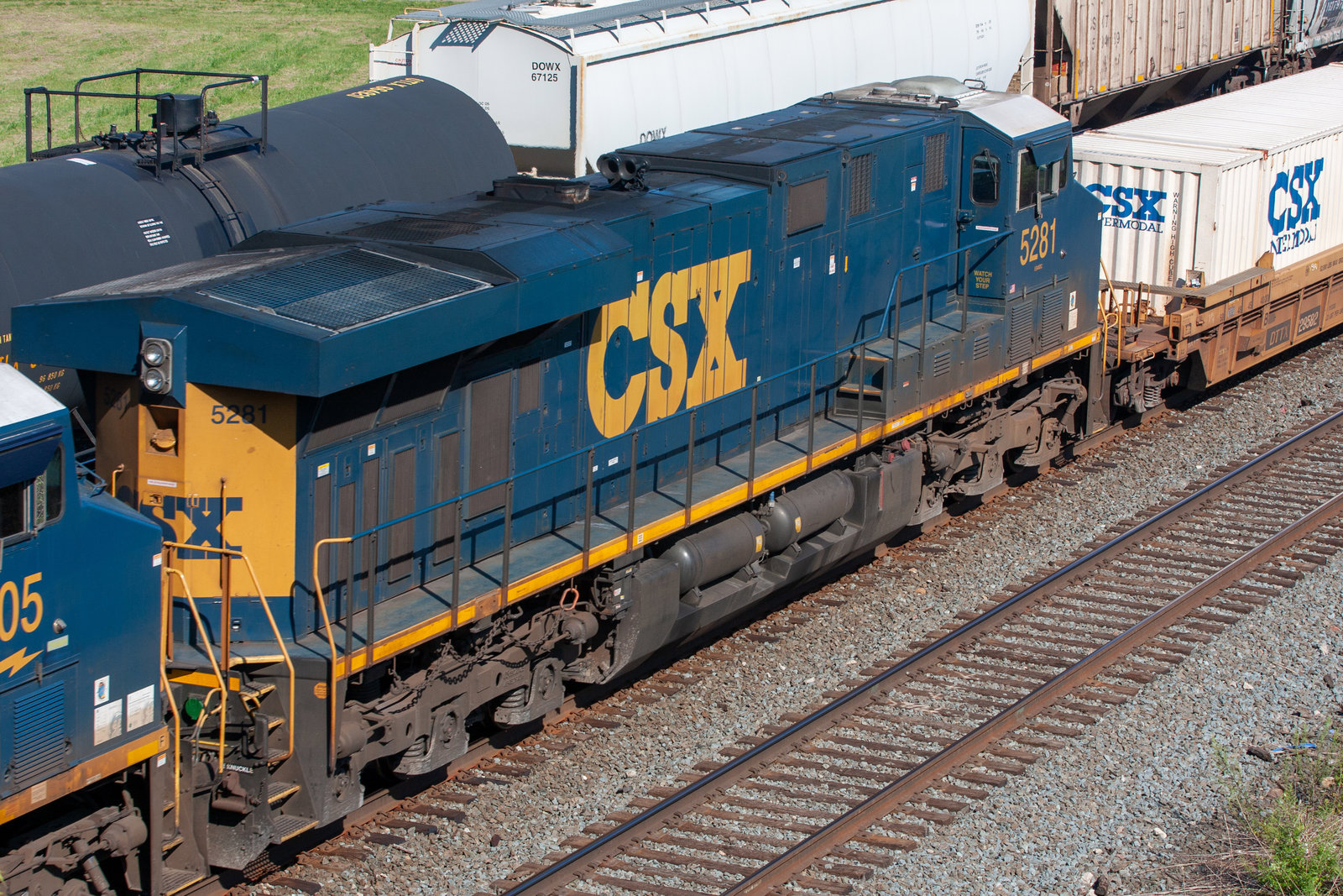CSXT 5281