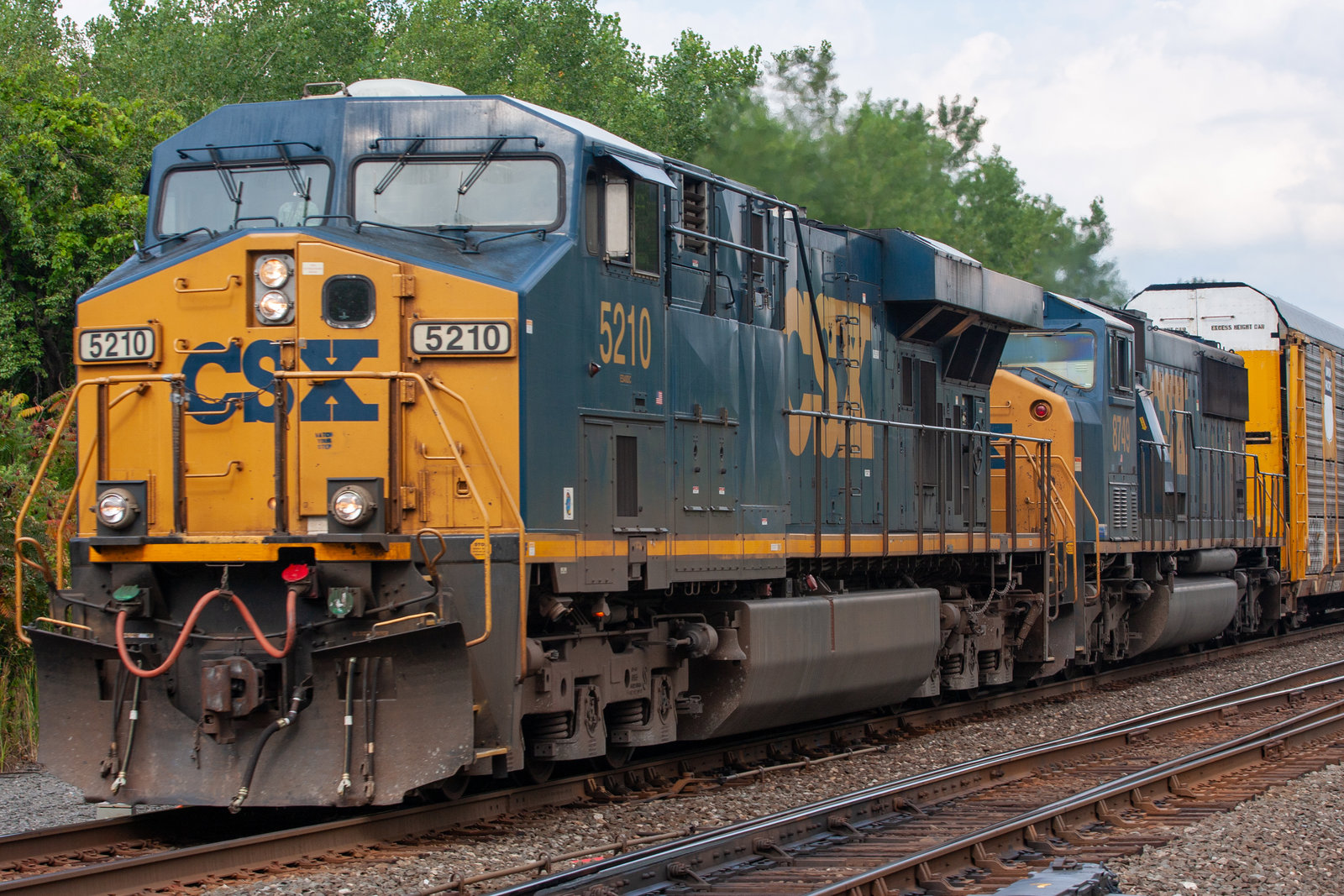 CSXT 5210