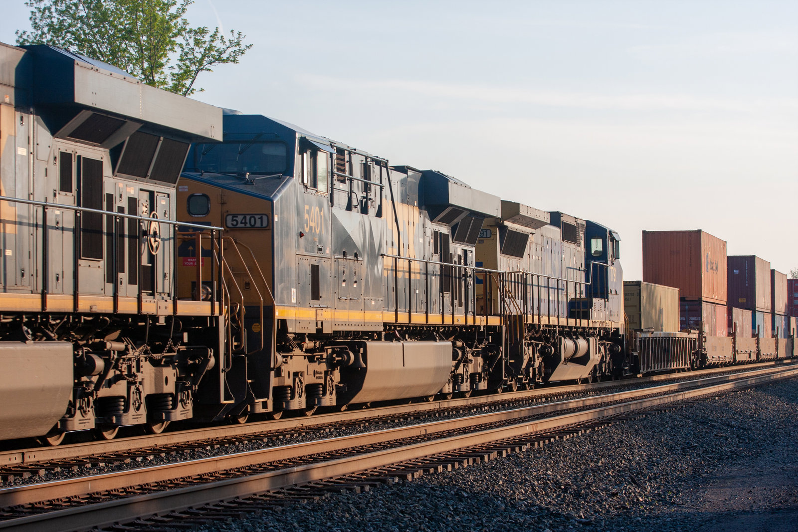 CSXT 5401