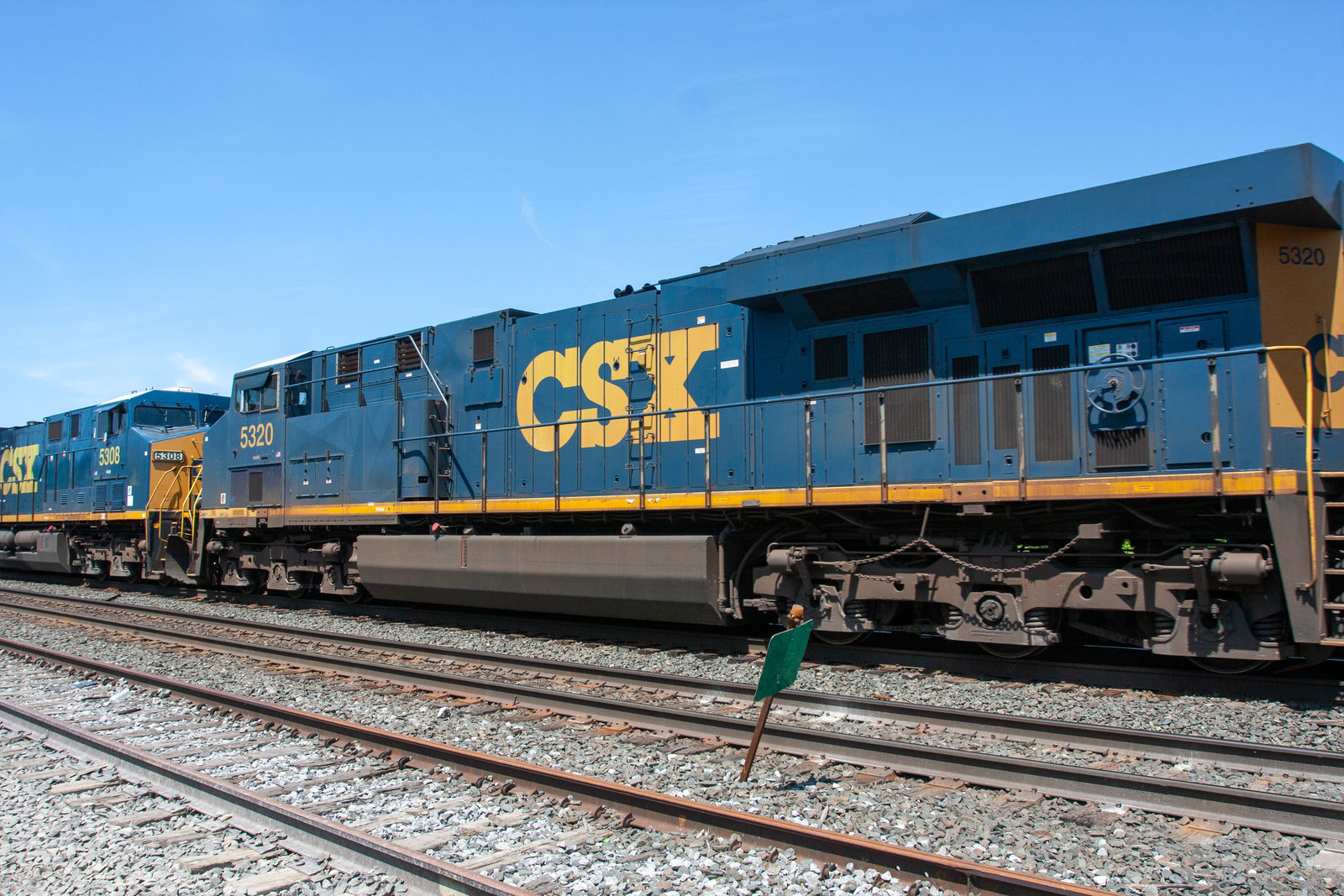 CSXT 5320