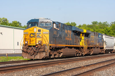 CSXT 5492
