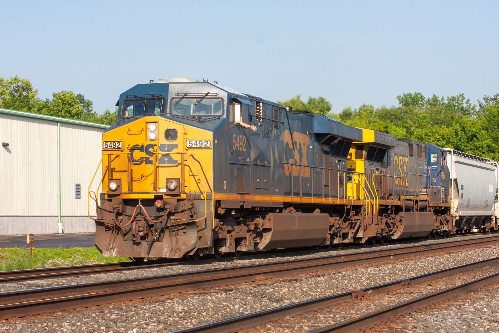 CSXT 5492