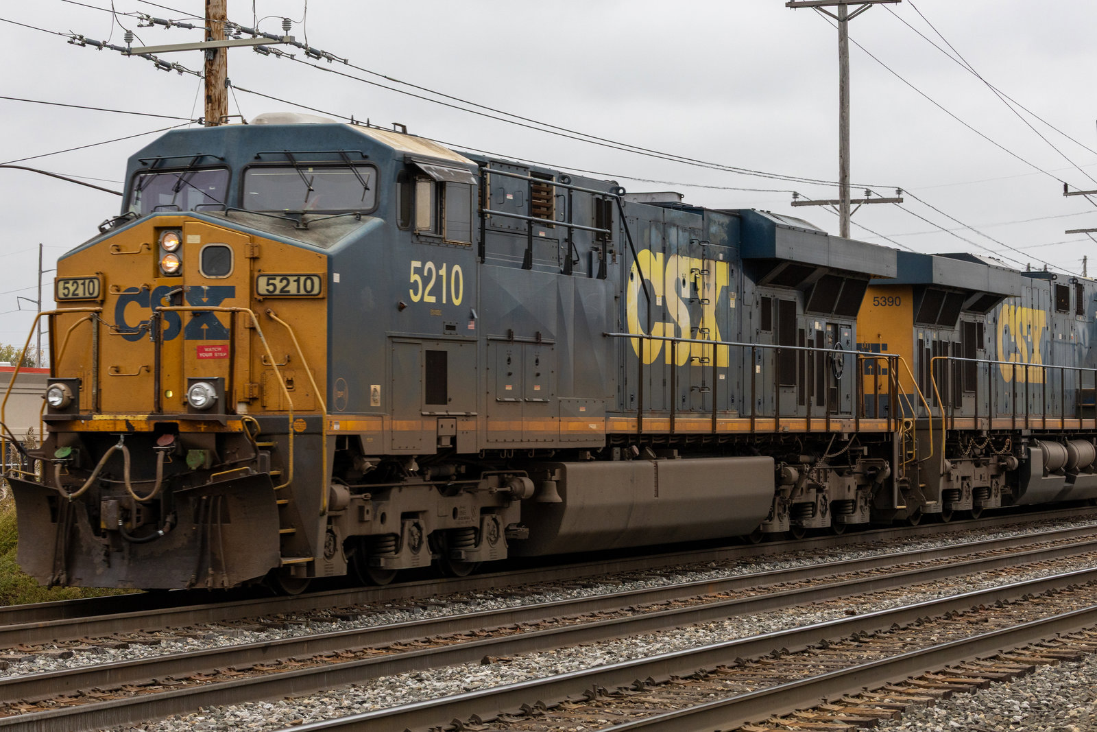 CSXT 5210
