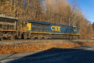 CSXT 5273