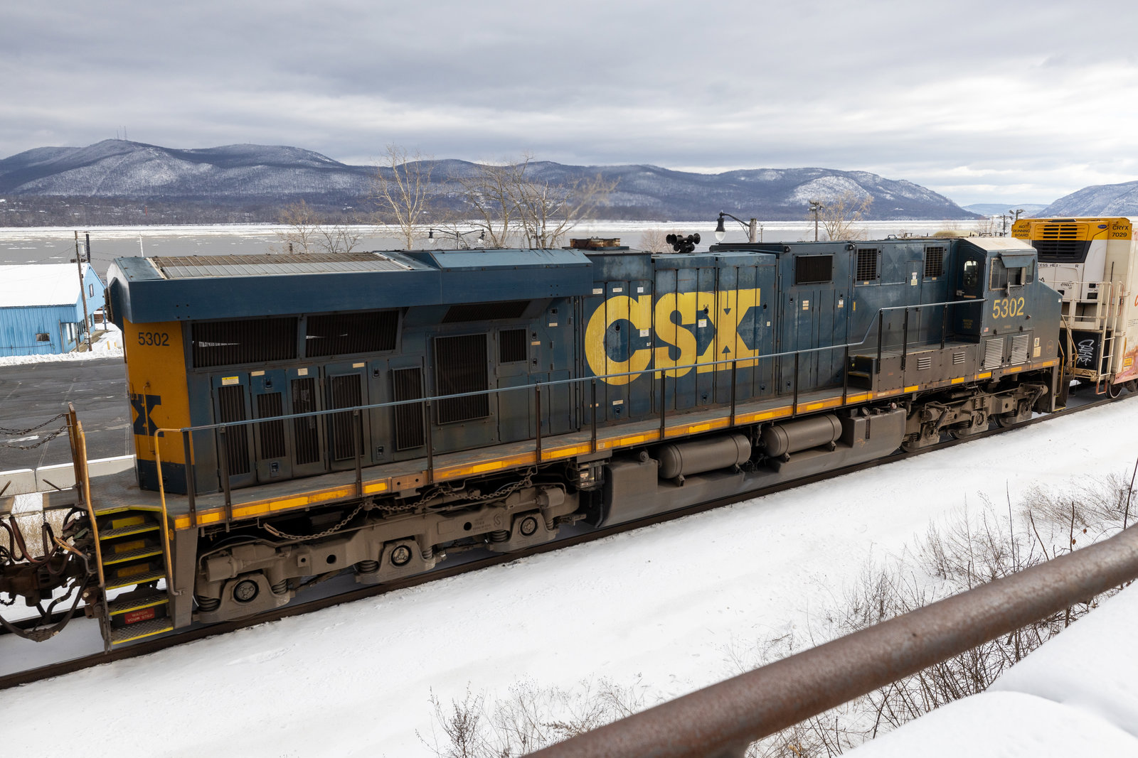 CSXT 5302