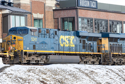 CSXT 5241