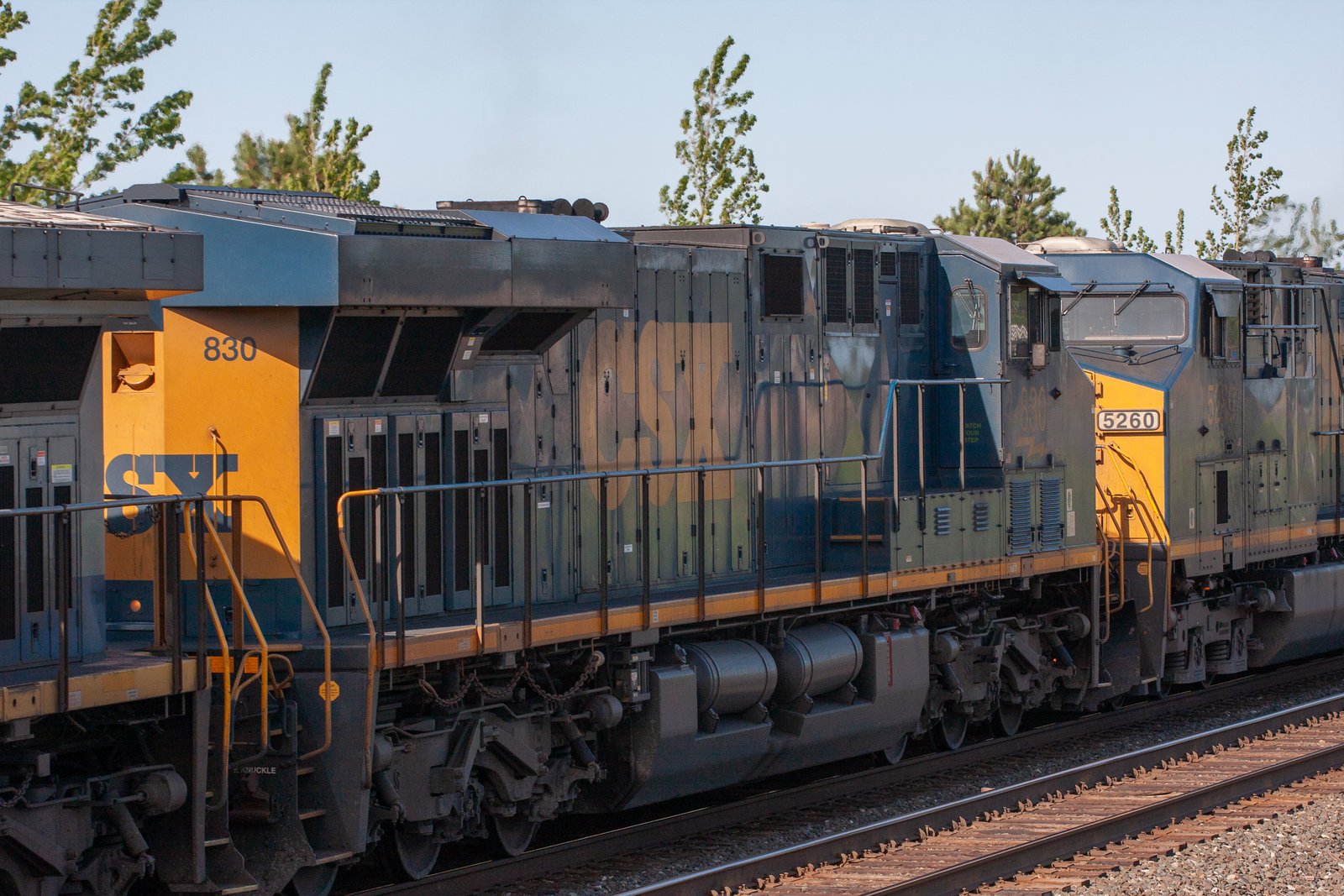 CSXT 830