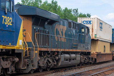 CSXT 817