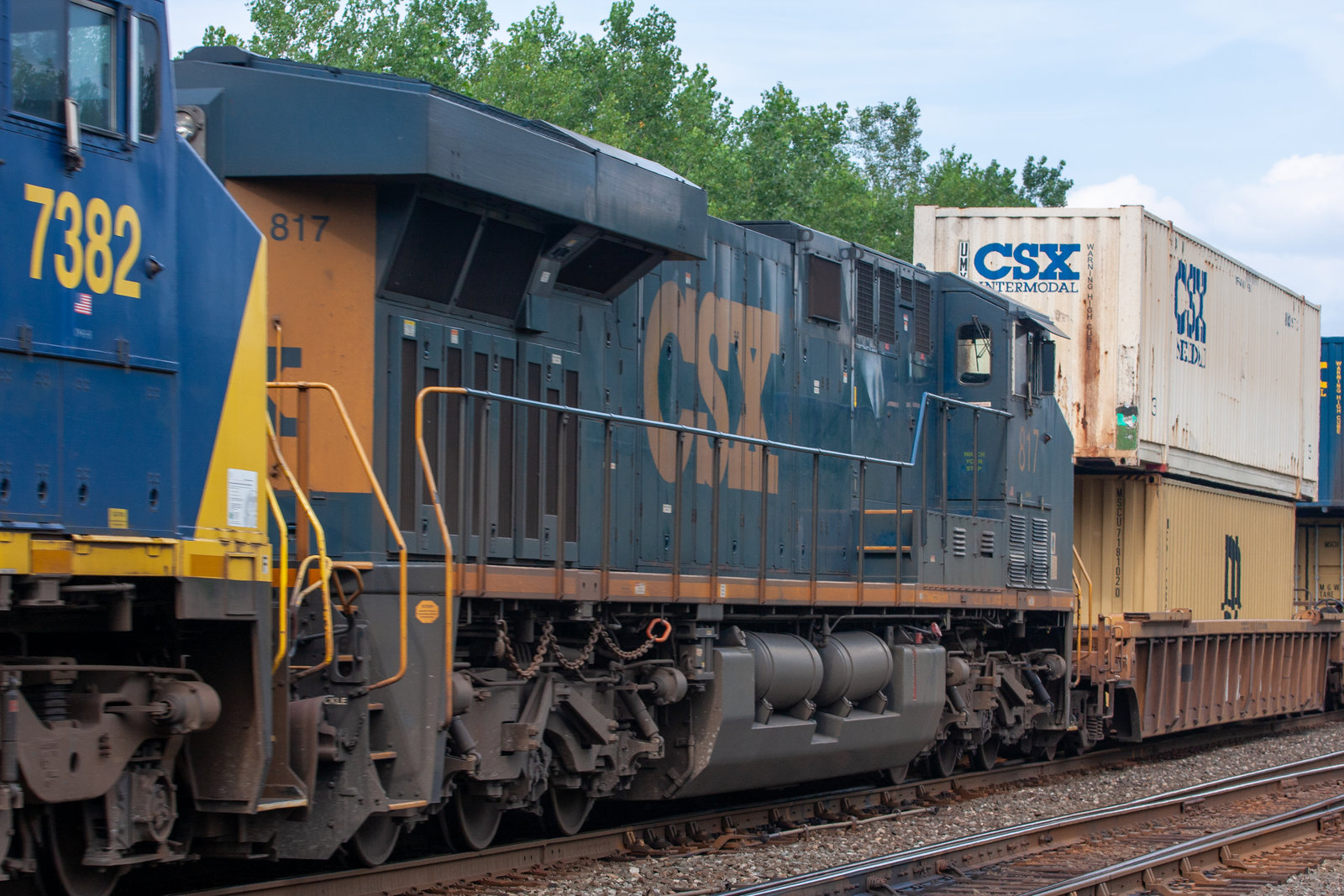 CSXT 817