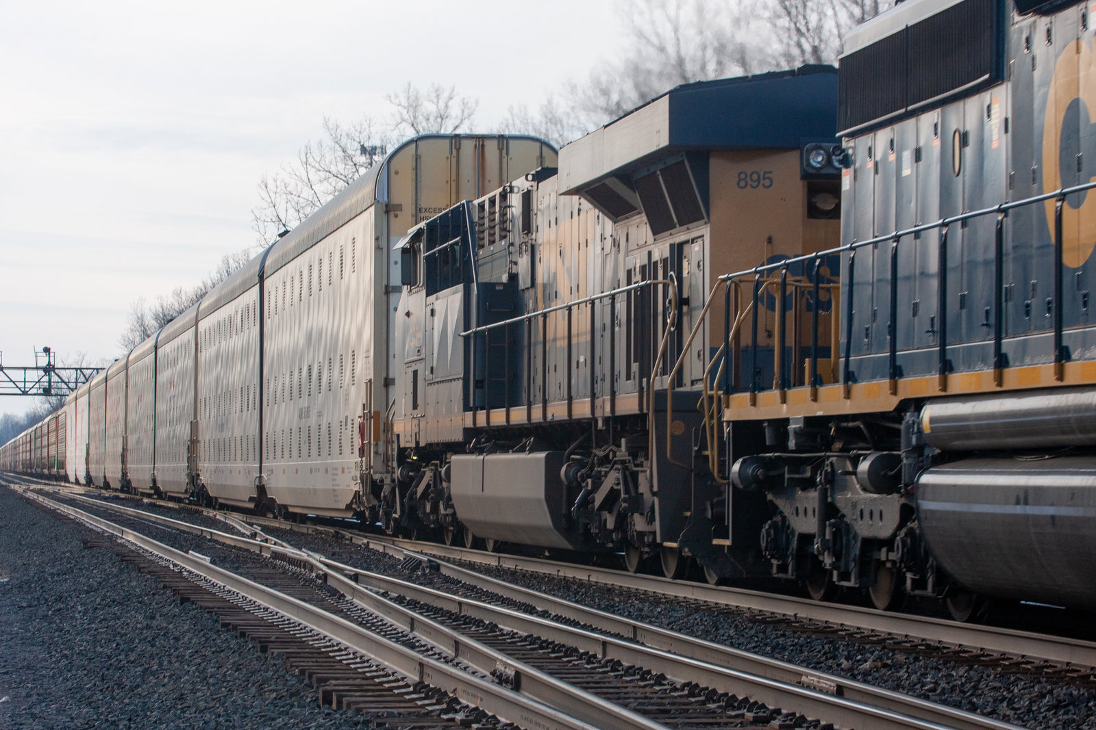 CSXT 895